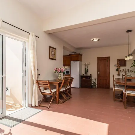 Looking To Landscape Sea View Private Pool Villa *