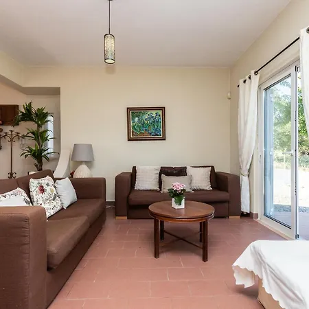 Looking To Landscape Sea View Private Pool *