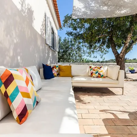 Looking To Landscape Sea View Private Pool *